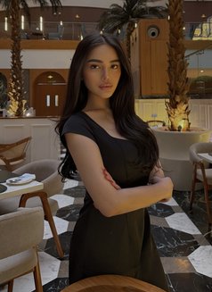 Diana , 23 , 5’4 - escort in Mumbai Photo 3 of 18