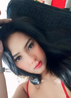 Diana🧊 big dick 19 cm - Transsexual adult performer in Bali Photo 13 of 16