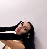 Diana - escort in Beirut