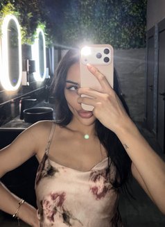Diana🩷 - Transsexual escort in Riyadh Photo 1 of 18