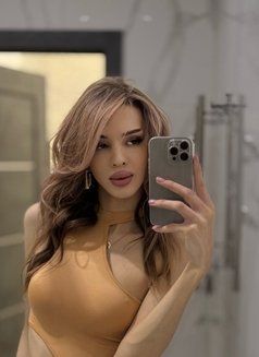 Diana 🇷🇺 First Time - Transsexual escort in Dubai Photo 5 of 22