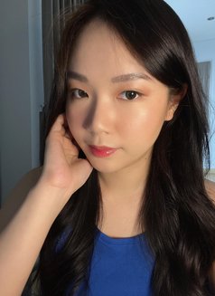 Diana - escort in Jakarta Photo 2 of 6