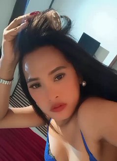 Diana🧊 big dick 19 cm - Transsexual adult performer in Bali Photo 10 of 11