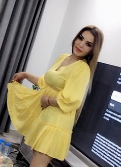 karina - puta in Muscat Photo 8 of 14