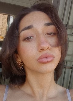 Diana - Transsexual escort in Beirut Photo 2 of 7