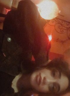 Diana - Transsexual escort in Beirut Photo 6 of 7