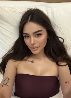 Diana - puta in Bangkok Photo 10 of 21