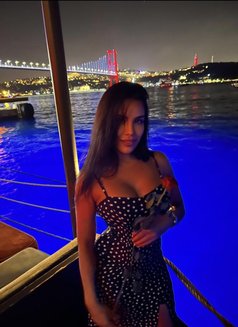 Diana - escort in Dubai Photo 1 of 1