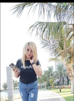 Nika - puta in Abu Dhabi Photo 3 of 3