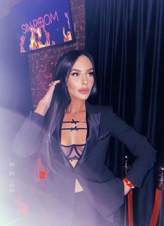 Diana - escort in Mumbai Photo 6 of 7