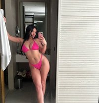 Diana - escort in Dammam Photo 1 of 6