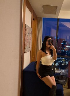 Diana - puta in İstanbul Photo 2 of 4