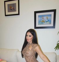 Diana - puta in İstanbul Photo 4 of 5
