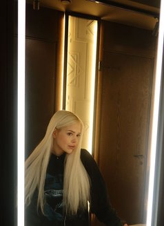 Diana - escort in Khobar Photo 9 of 15