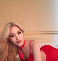 Diana - Male escort agency in Dubai Photo 1 of 3