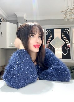 Diana 🇷🇺 - Transsexual escort in İstanbul Photo 12 of 15