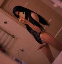 Sevdaliza with big cock - Transsexual escort in Muscat