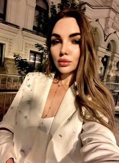Diana - escort in Yerevan Photo 2 of 12