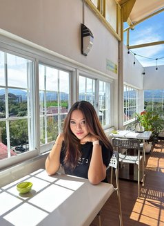 Diandra Safaluna - Transsexual escort in Jakarta Photo 15 of 15