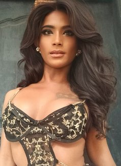 Diandravedorra - Transsexual escort in Bali Photo 5 of 12