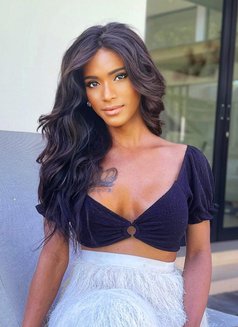 Diandravedorra - Transsexual escort in Bali Photo 8 of 12