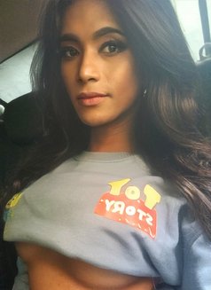 Diandravedorra - Transsexual escort in Bali Photo 12 of 12