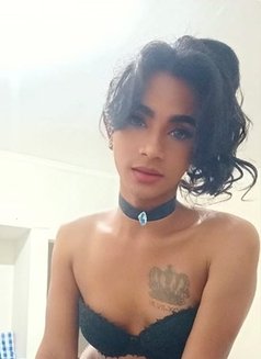 Diandravedorra - Transsexual escort in Bali Photo 7 of 15
