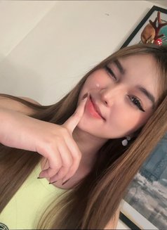 Diane - escort in Manila Photo 1 of 4