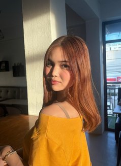 Diane - escort in Manila Photo 3 of 4