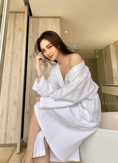 Diane Korea Here - escort in Al Manama Photo 8 of 15