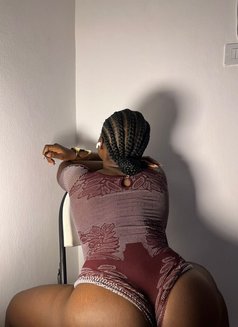 Diane - masseuse in Lagos, Nigeria Photo 4 of 4