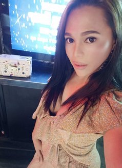 Dianna - Male escort in Hong Kong Photo 8 of 9