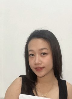 Dianna - escort in Bali Photo 3 of 7