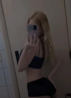 Dianne Hoffmann - escort in São Paulo Photo 12 of 17