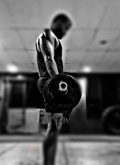 Dias - Acompañantes masculino in Colombo Photo 1 of 1