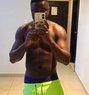 Dickson (Massage) Bbc - Acompañantes masculino in Dubai Photo 3 of 3