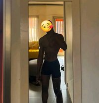 Dicky Veinz - Male escort in Nairobi