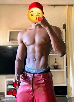 Dicky Veinz - Acompañantes masculino in Nairobi Photo 4 of 4
