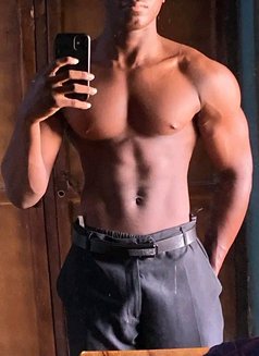 Big Daddy - Male escort in Nairobi Photo 3 of 3