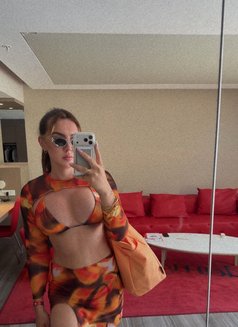 Didem Seymen - Transsexual escort in İstanbul Photo 7 of 16