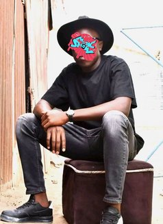 Didi - Male escort in Nairobi Photo 5 of 5