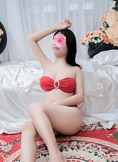 Diep Tran - escort in Hanoi Photo 2 of 6