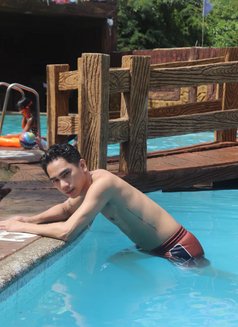 Diether - Male escort in Angeles City Photo 9 of 13