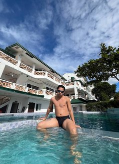 Diether - Male escort in Angeles City Photo 10 of 13