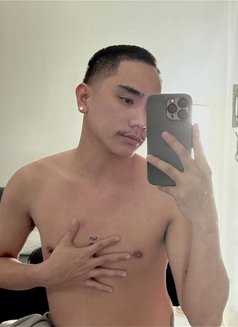 Diether - Male escort in Angeles City Photo 15 of 16