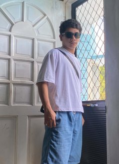 Diether - Male escort in Manila Photo 17 of 20