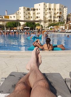 Different - Acompañantes masculino in Beirut Photo 1 of 2