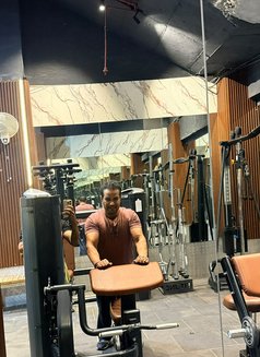 Diggie - Male escort in New Delhi Photo 5 of 5