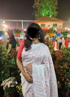 Sonia - Male escort in Kolkata Photo 4 of 9