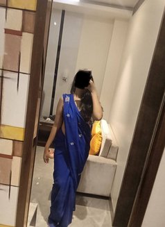 Sonia - Male escort in Kolkata Photo 7 of 9